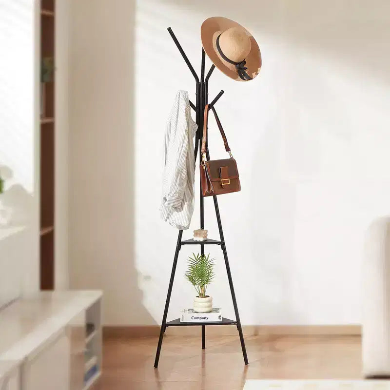 Porte-manteau sur pied