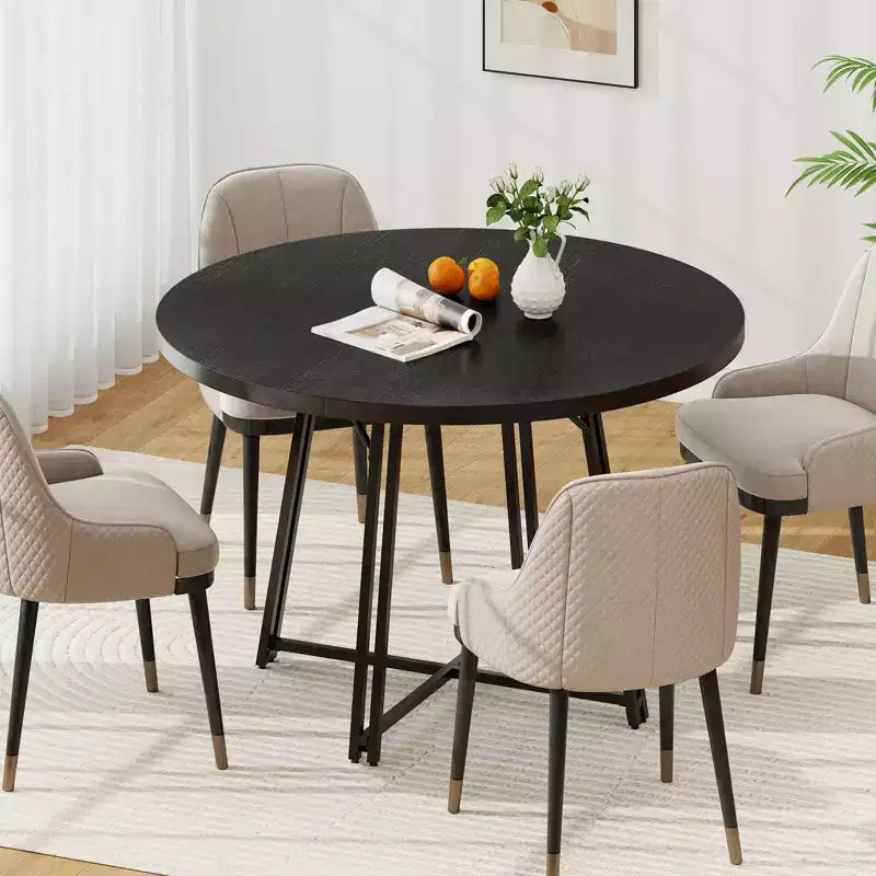 Table à manger avec 8 pieds de support en métal et une base en forme de croix.