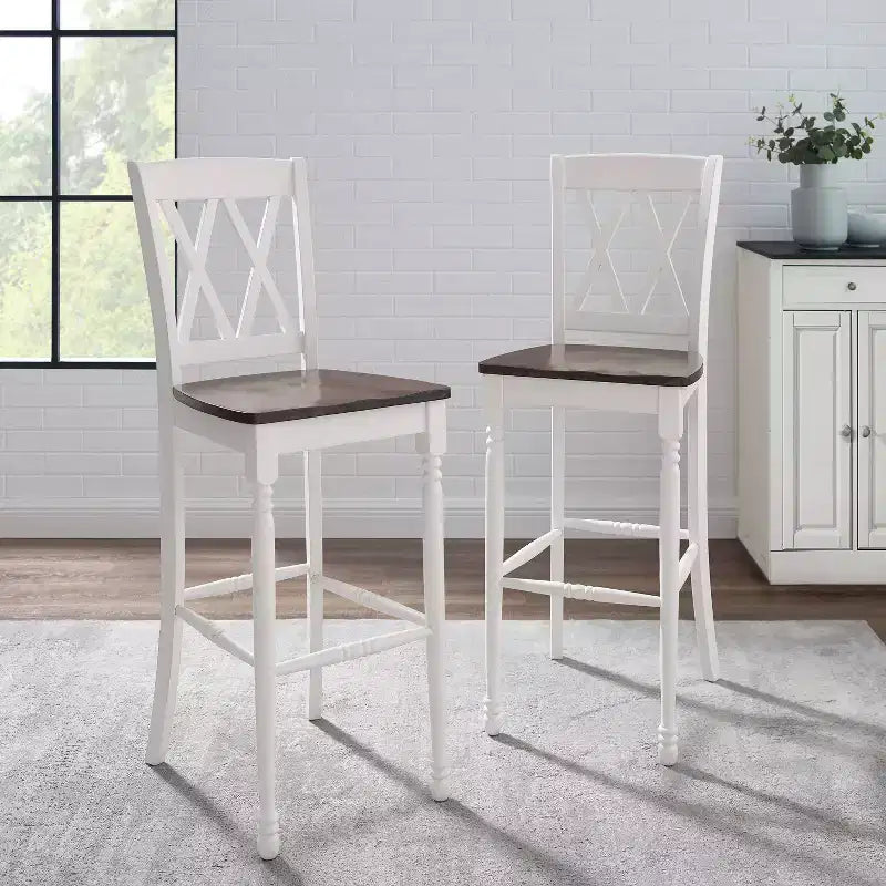 Deux tabourets de bar